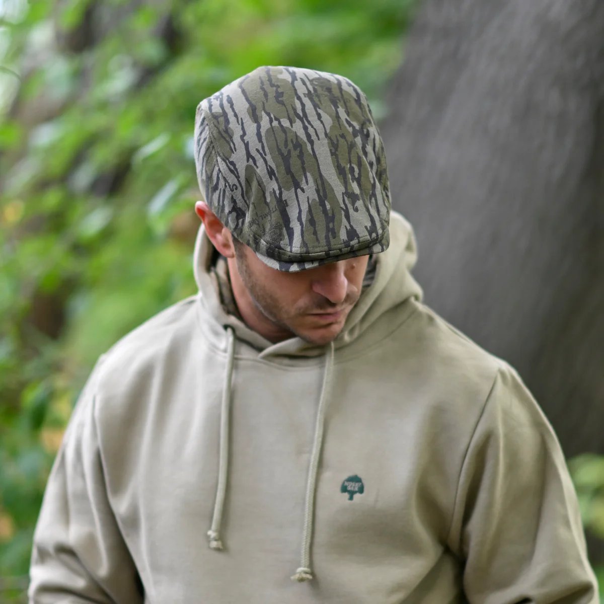 🦌 Där tradition möter livlighet — Mossy Oak x Boston Scally Cap 🧢
