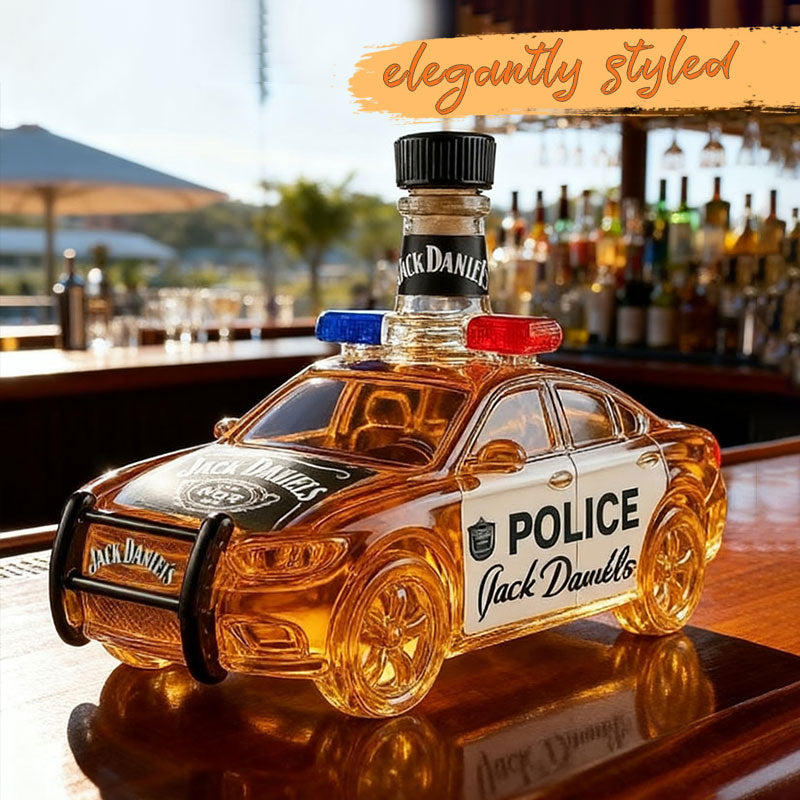 🚔 Whiskyflaskan som blir festens snackis – unik polisbilsdesign!